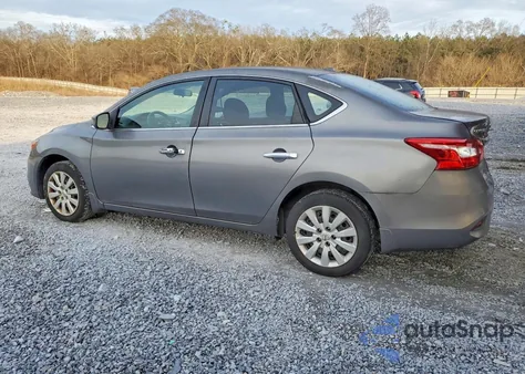 2016 Nissan Sentra S z USA, uszkodzony, nr VIN 3N1AB7AP2GL677232